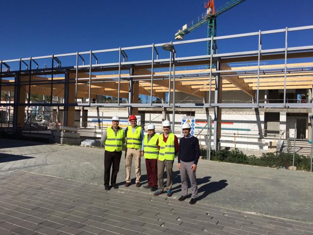 foto de Los portavoces de los grupos políticos del Ayuntamiento visitan las obras del complejo de aguas de la Ciudad Deportiva