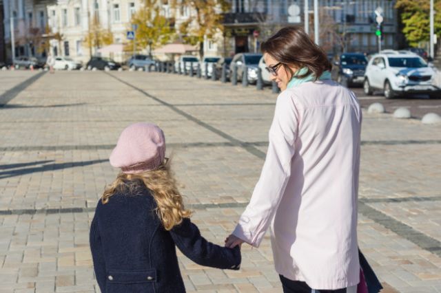 foto de Los niños y niñas menores de 14 años podrán dar paseos a partir del domingo 26 de abril