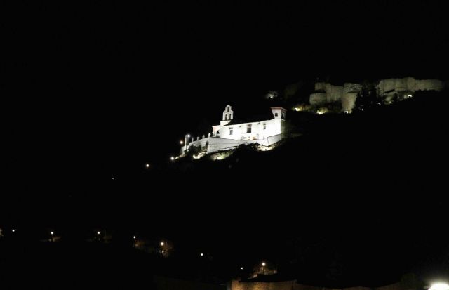 foto de Renovada la iluminación exterior de la Ermita de Nuestra Señora de los Remedios