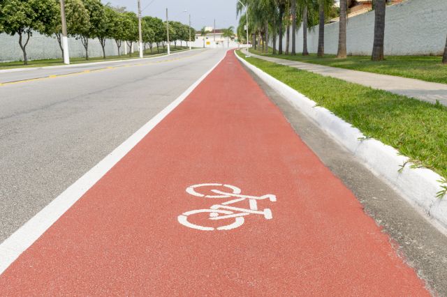 foto de La Corporación Municipal solicita a la Junta que amplíe el proyecto del carril bici entre Málaga Capital - PTA y se conecte con Cártama