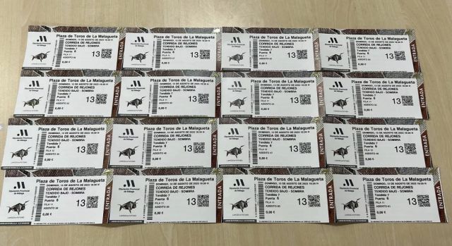 foto de Diputación entrega al Ayuntamiento 16 entradas para una corrida de rejones