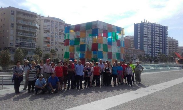 foto de Salida de los grupos de Relajación y Senderismo del Centro de Participación Activa