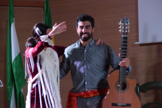 foto de El colegio Pablo Neruda celebra el Día Internacional del Flamenco