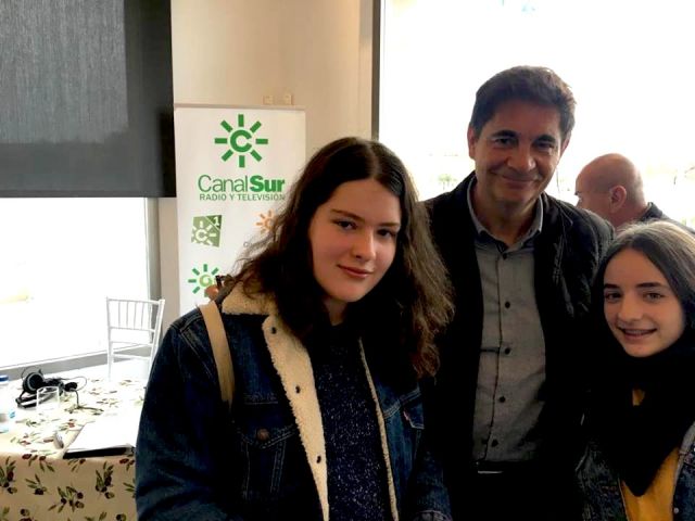 foto de Dos Corresponsales Juveniles de Cártama han participado esta mañana en el programa “Aquí Estamos” de Canal Sur Radio