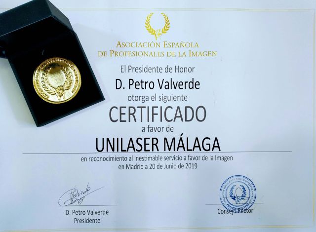 foto de Unilaser Málaga galardonados con la Medalla de Oro que otorga la Asociación Española de Profesionales de la Imagen