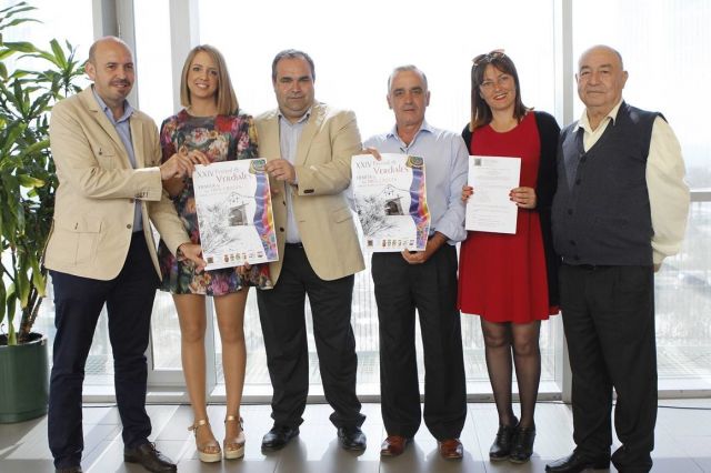 foto de La Ermita de las Tres Cruces acoge la XXIV edición del festival de verdiales más antiguo de la provincia