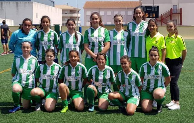 foto de El equipo femenino del Atlético Estación se proclama campeón de liga