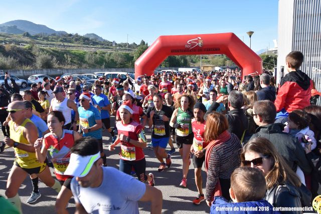 foto de Más de 700 participantes se dieron cita en la XIII Carrera de Navidad de Cártama