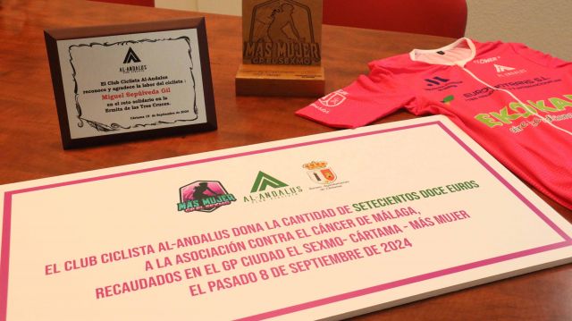 foto de La AECC recibe más de 700 euros recaudados en el Gran Premio Ciudad de El Sexmo Más Mujer