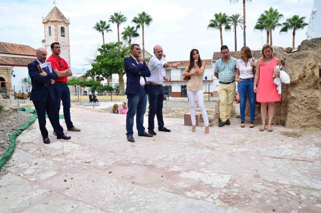 foto de Los parlamentarios de Ciudadanos, Irene Rivera y Carlos Hernández, visitan Cártama