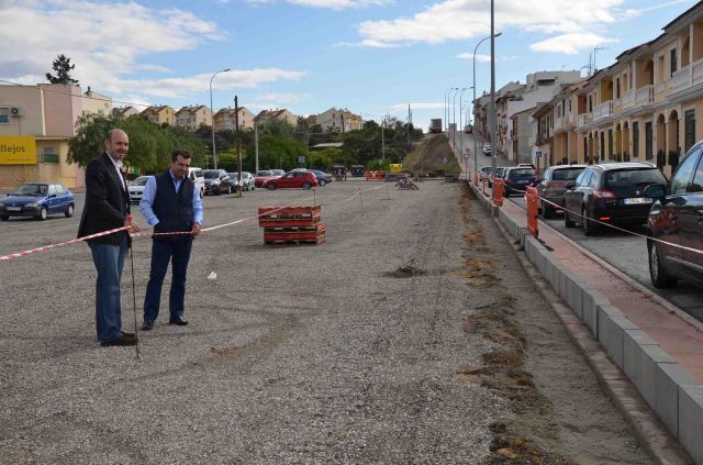 foto de Reordenación de los vehículos en el área libre, que se encuentra frente al campo de fútbol de Cártama Estación