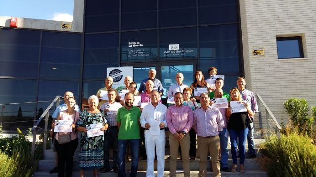 foto de El GDR hace entrega de la puja "Mejor Tomate Huevo de Toro 2016"