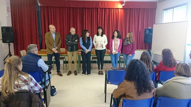 foto de El IES Valle del Azahar inaugura el programa Escuela de Padres