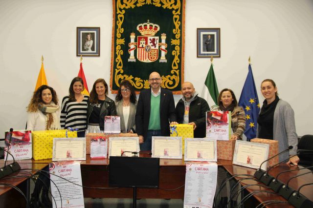 foto de Cinco establecimientos premiados en el concurso de escaparates en la Campaña ‘Tus Compras de Navidad en Cártama’