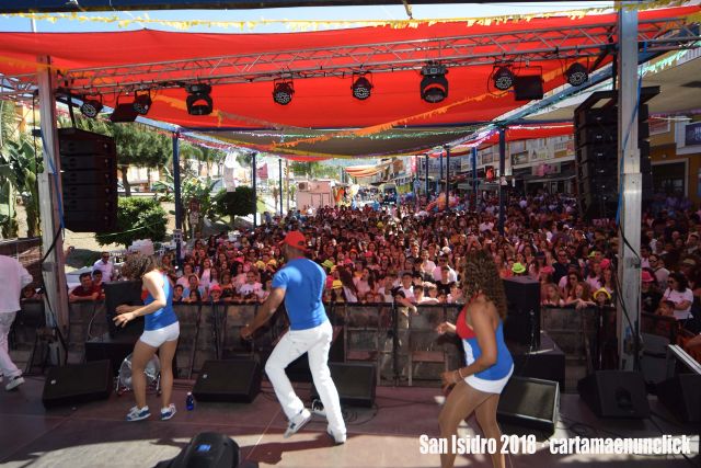 foto de Abierto el plazo de solicitud para las barras en la Feria de Abril y Fiestas de San Isidro 2019