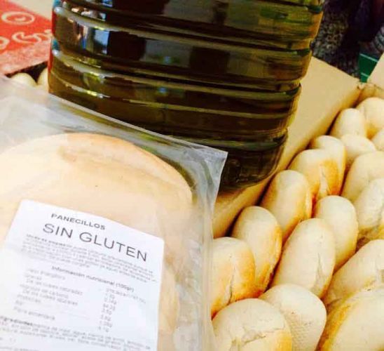 foto de Los centros educativos de Cártama conmemoran el Día de Andalucía con un desayuno tradicional