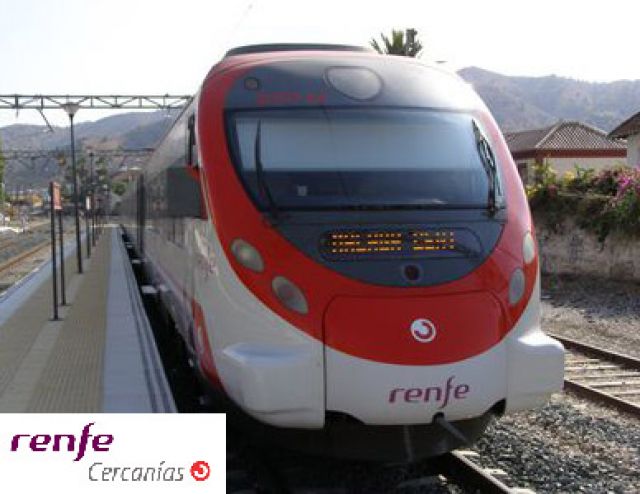 foto de Dos trenes cercanías más al inicio de la jornada, desde hoy lunes