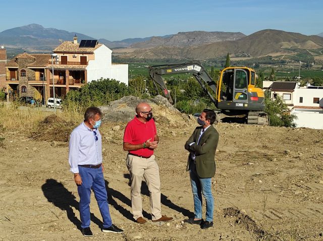 foto de Jorge Gallardo mantiene una reunión con el director provincial de la Agencia de Vivienda y Rehabilitación de Andalucía